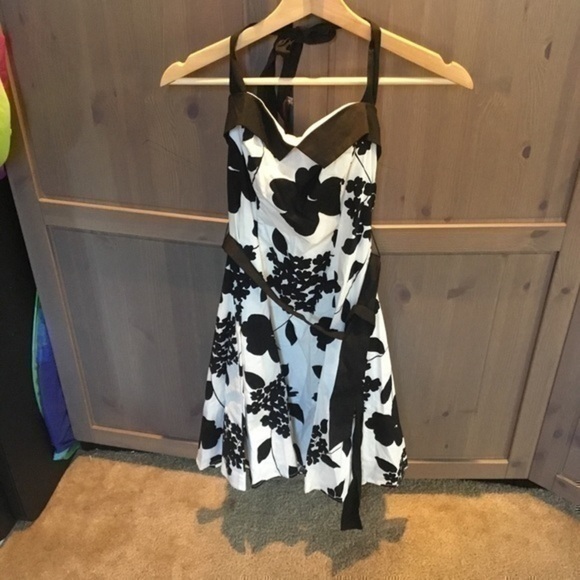 💋 Floral tie neck Spring Sumner scallop Dress - Picture 4 of 5